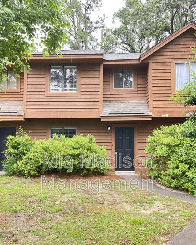 Primary Photo - 10710 Egmont Rd