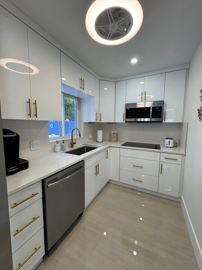 Foto del edificio - 1900 NE 2nd St