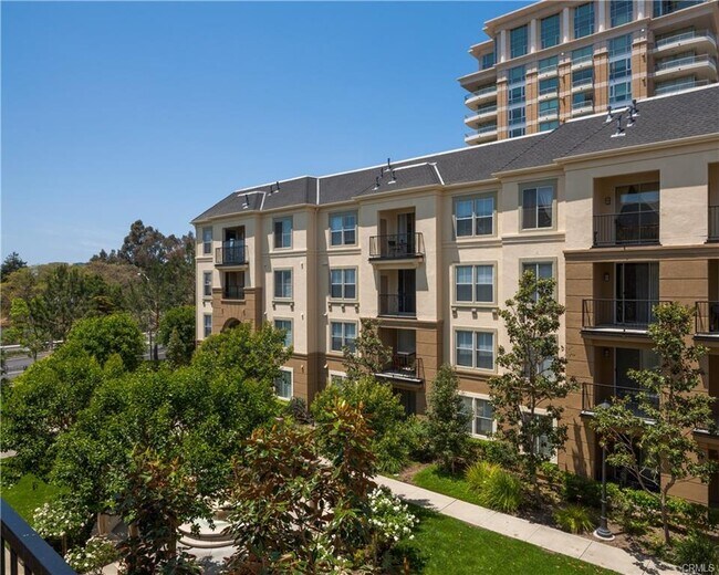 Building Photo - 2428 Watermarke Pl