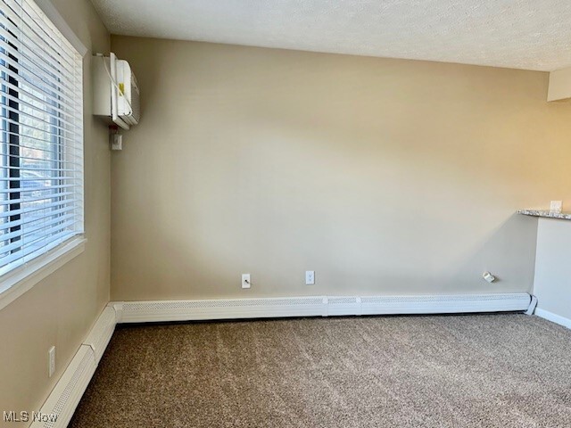 Building Photo - 1360 Melanie Dr