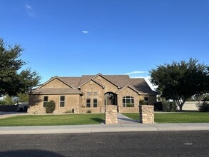 Building Photo - 2415 51st Ave