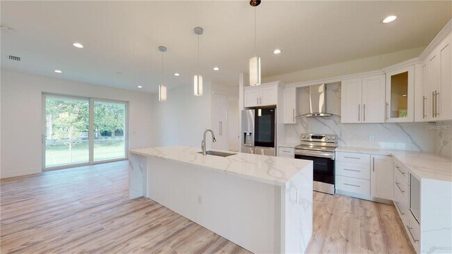 Foto del edificio - 17007 Ginger Ln