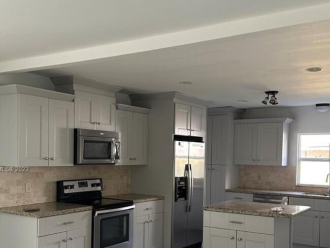 Building Photo - 696 Dotterel Rd