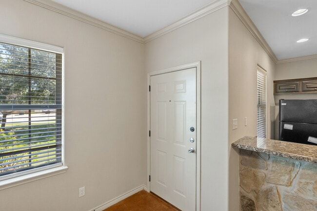 Foto del edificio - 3344 Cullen Trail