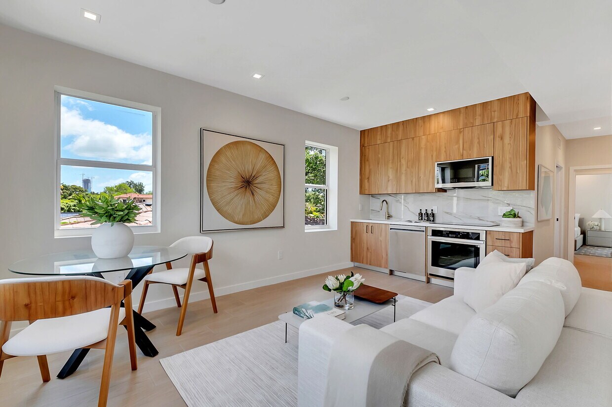 Foto principal - 1840 SW 22nd Ter