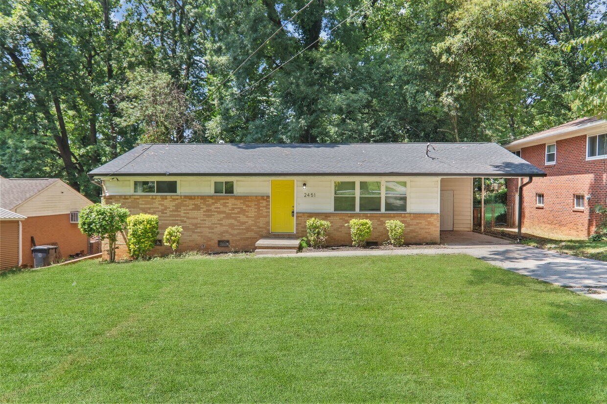 Primary Photo - 2451 Harwood Dr