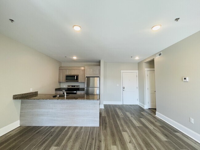 Foto del edificio - 330-350 Pleasant St. Unit 232