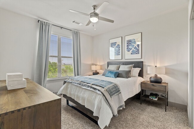 Foto del edificio - Axis Marketplace