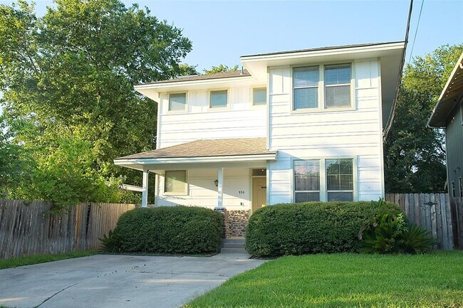 Foto del edificio - 930 E 50th St