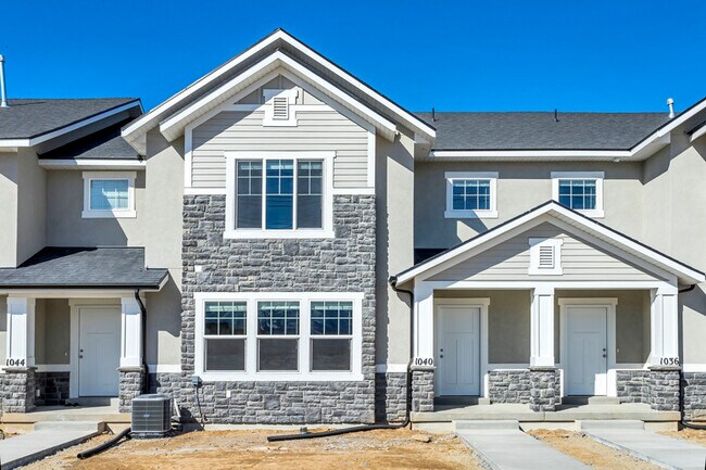 Building Photo - 1040 S 1200 W