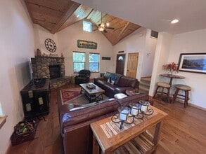 Building Photo - 10418 Justin Creek Rd