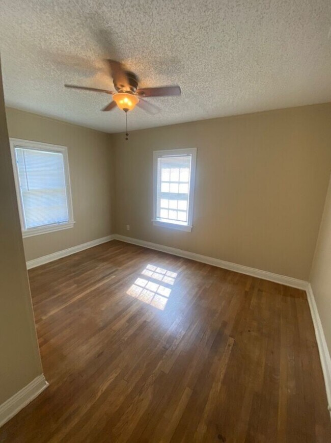 Foto del edificio - Spacious 2 Bedroom home