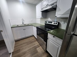 Building Photo - 151 S Main St