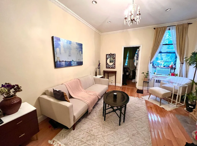 Foto del edificio - 421 E 78th St
