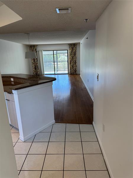 Foto del edificio - 2334 S Cypress Bend Dr