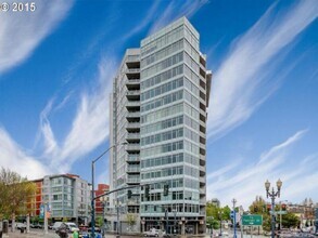 Building Photo - 1926 W Burnside St