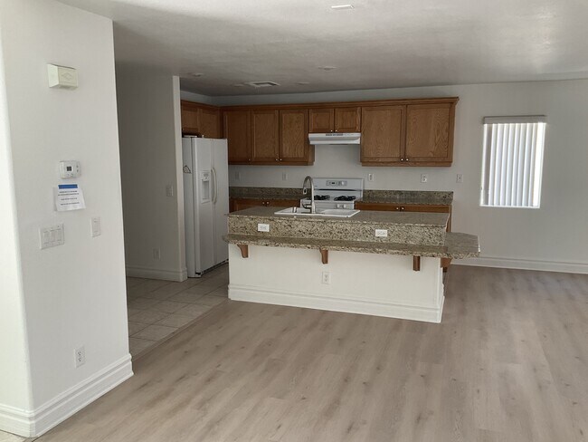 Foto del edificio - 316 Broken Par Dr