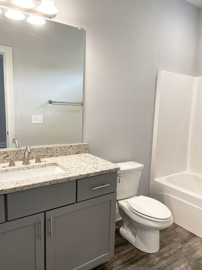 Building Photo - Condo at College Oaks Available For Short ...