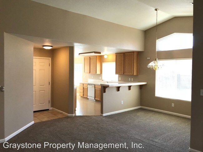 Building Photo - 3 br, 2 bath House - 661 Woodbridge Ct