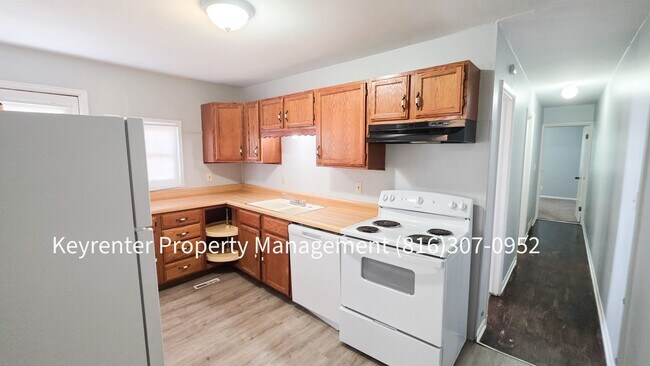 Foto del edificio - 9307 E 15th St S