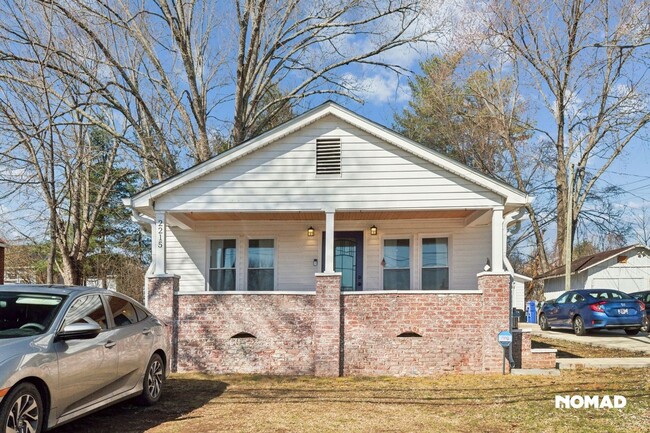 Building Photo - Charming 3BR House in Morristown located n...