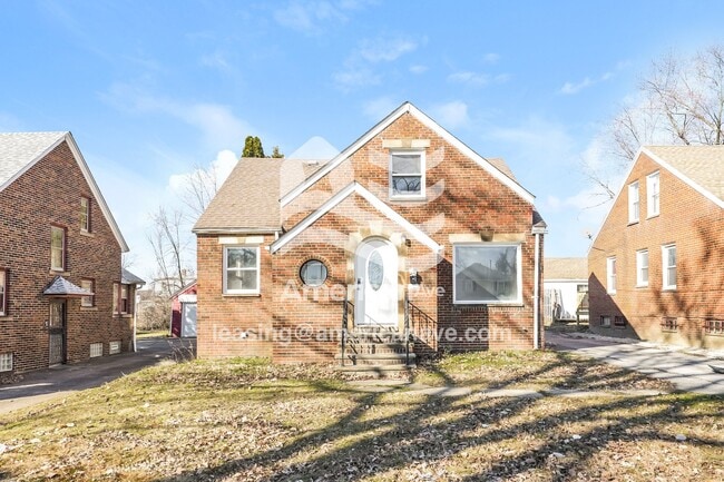 Building Photo - 16315 Judson Dr