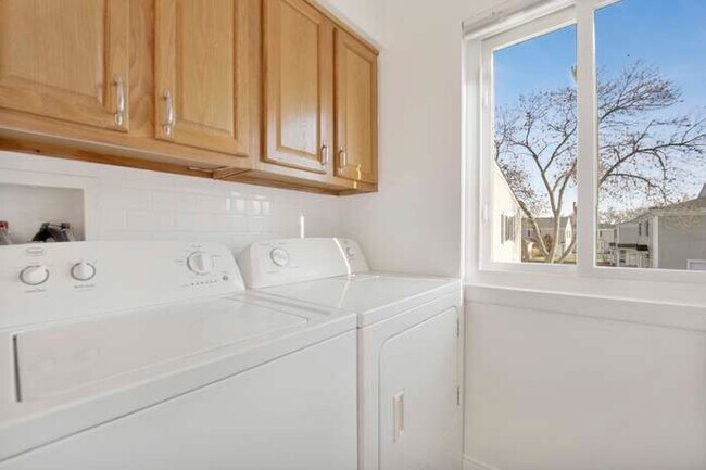 Foto del edificio - 1417 Cove Dr
