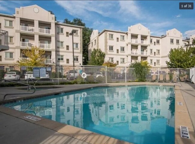 Building Photo - 1156 E 300 S
