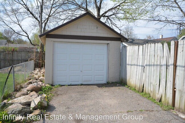 Foto del edificio - 3 br, 2 bath House - 512 10th St SE