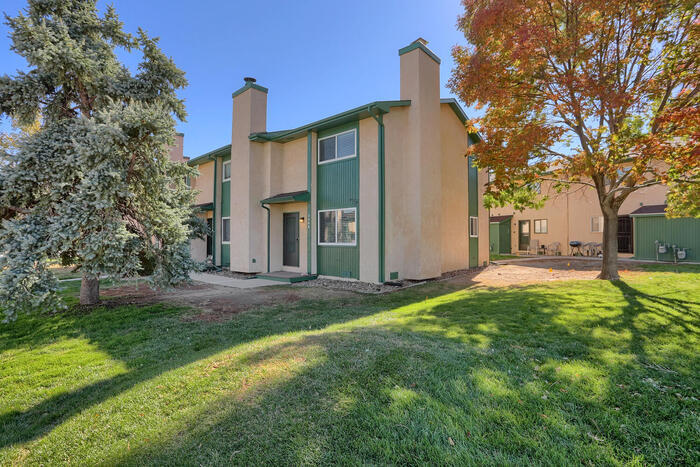 Primary Photo - 2488 Washo Cir