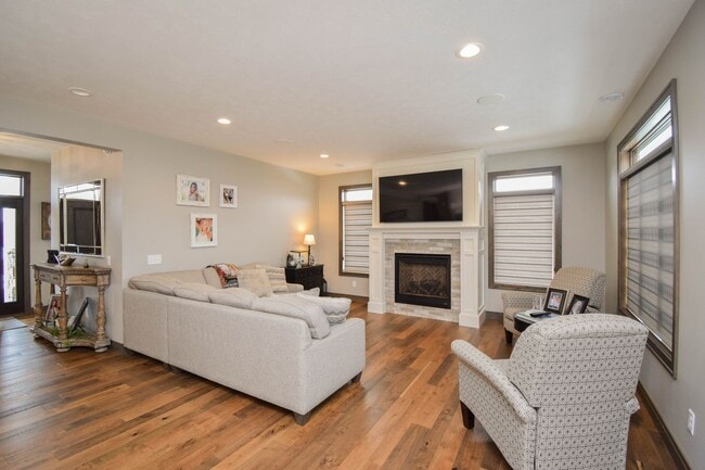 Building Photo - Luxury Rental with Golf Simulator, Theater...