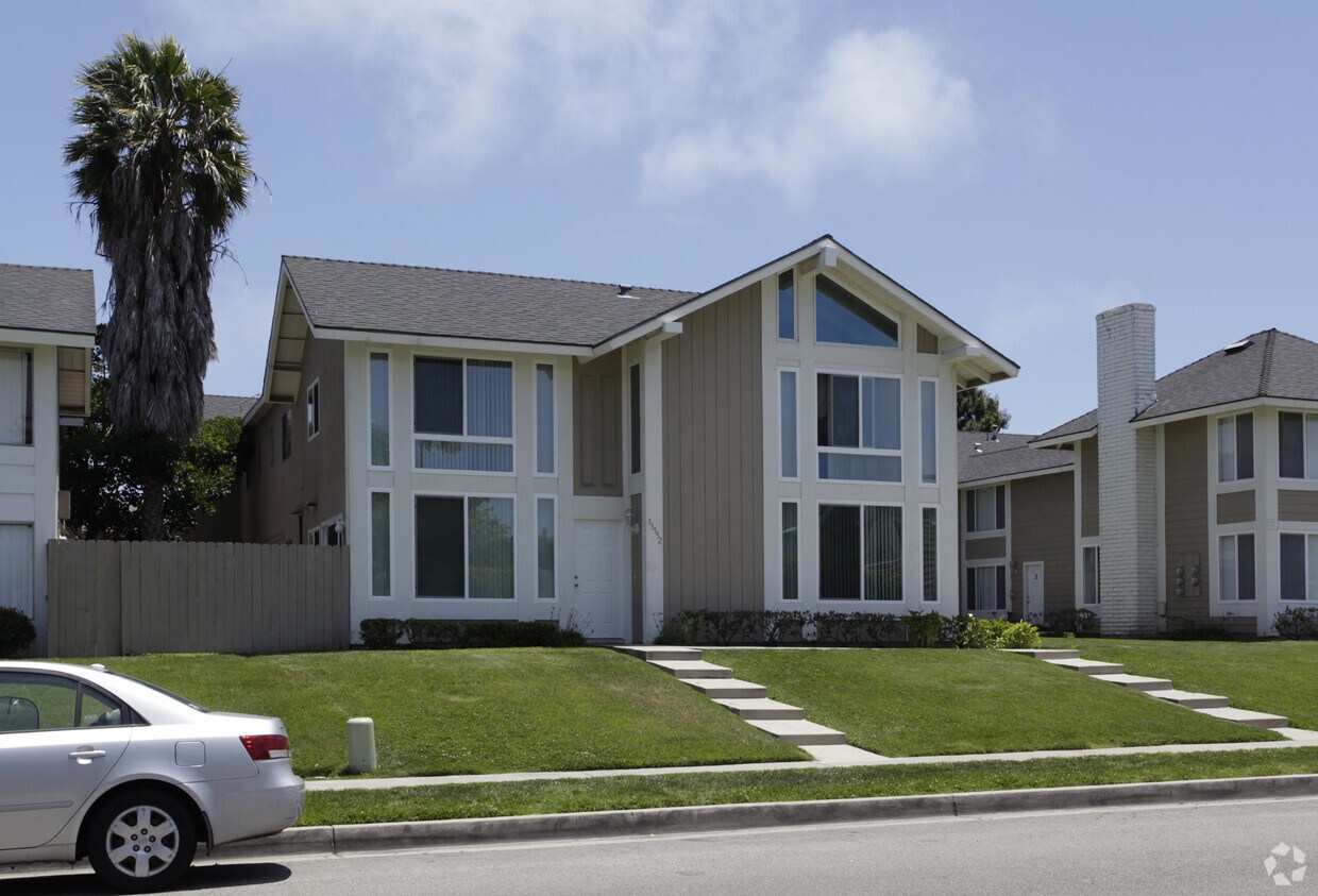 Building Photo - 33552 Street Of The Blue Lanter