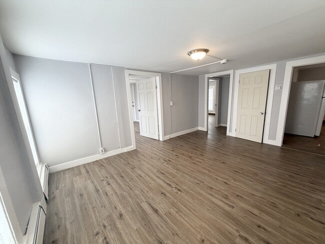 Building Photo - 12 Cottage St