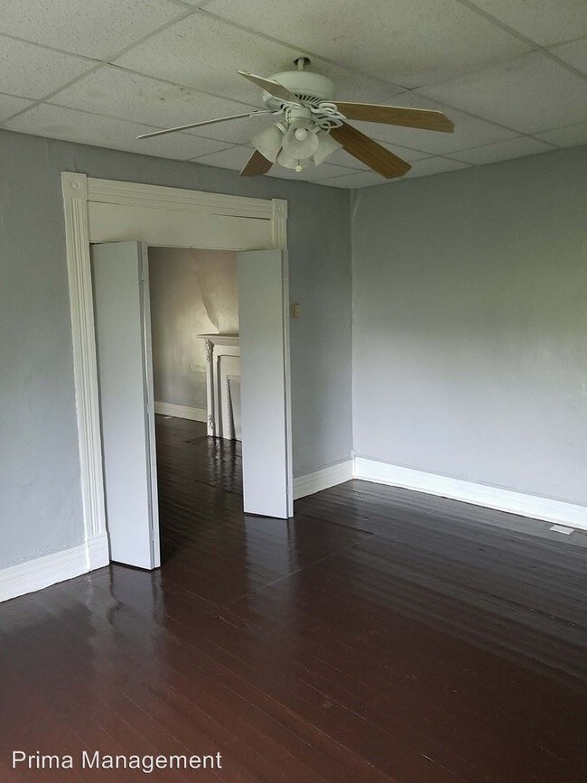 Foto del edificio - 411-413 Burns Ave