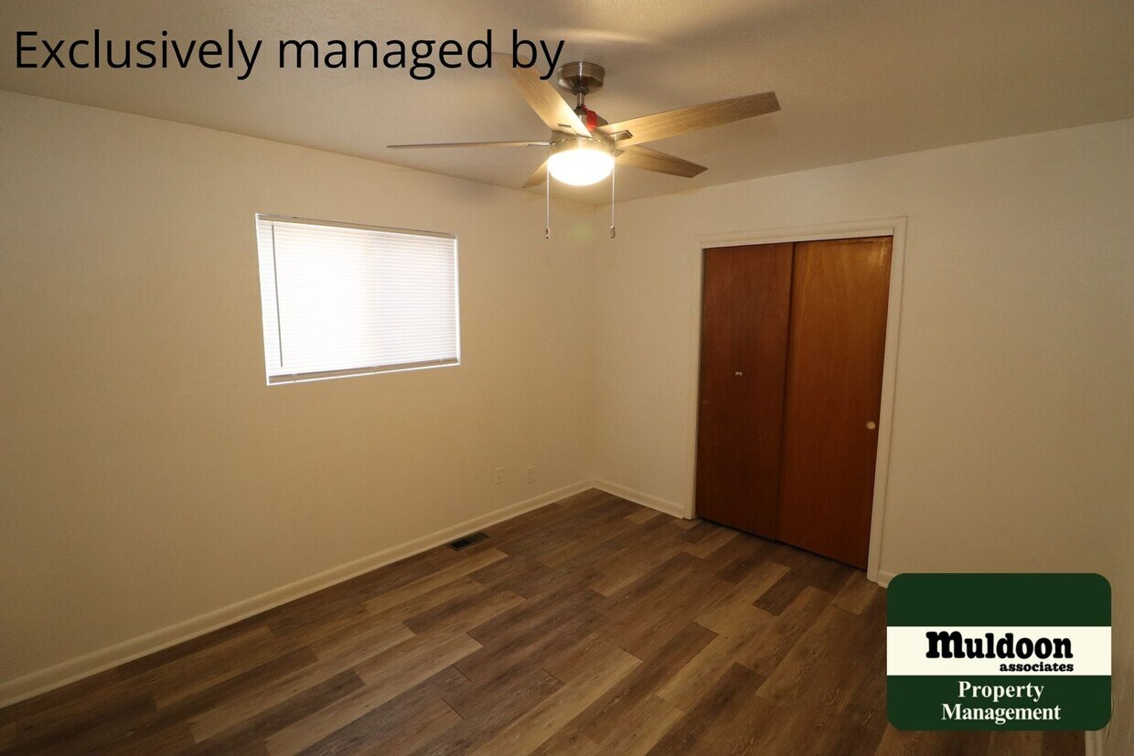 Building Photo - Adorably Redone Home - Pet Friendly!