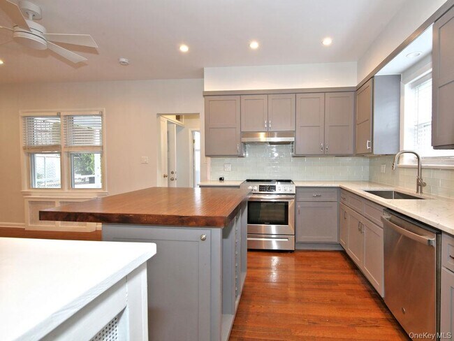 Foto del edificio - 494 W William St
