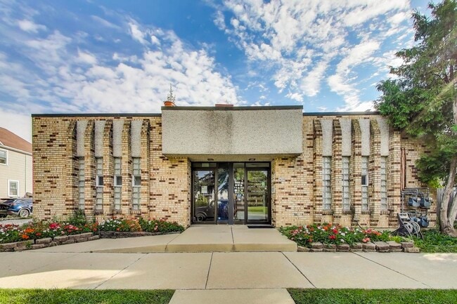 Foto del edificio - 3439 Grand Ave
