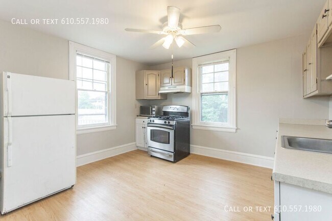 Foto del edificio - Large 1 Bedroom + Den in Ridley Park, Dela...