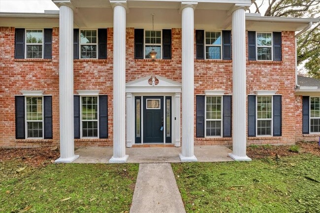 Building Photo - 831 Appomattox Dr