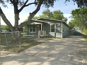 Building Photo - 2530 Halsey St