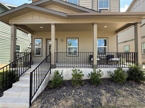 Building Photo - 1437 Weatherford Ln