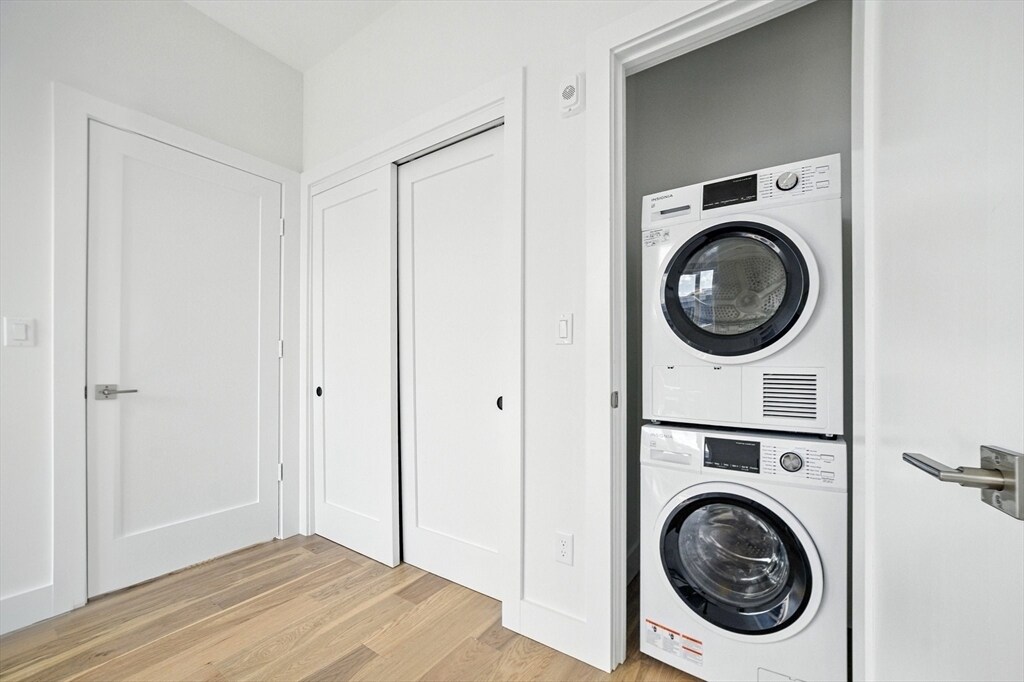 Foto principal - 38 Hichborn St