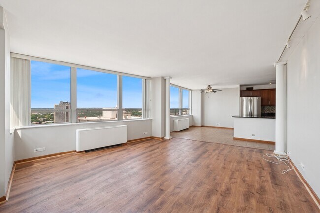 Foto del edificio - 5701 N Sheridan Rd