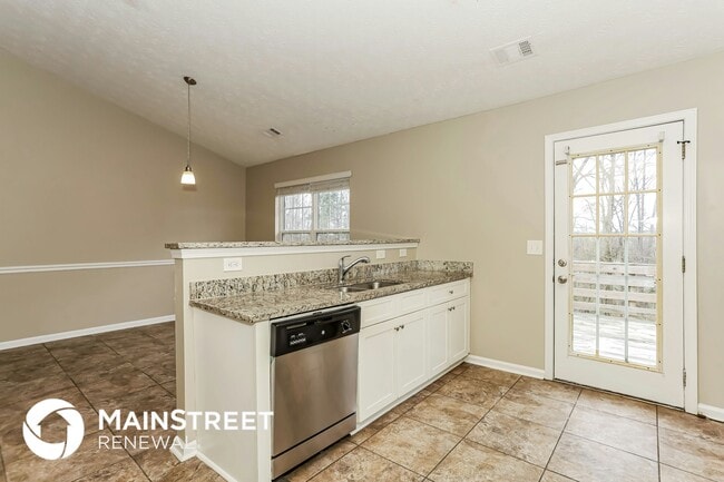 Building Photo - 1345 Kent Manor