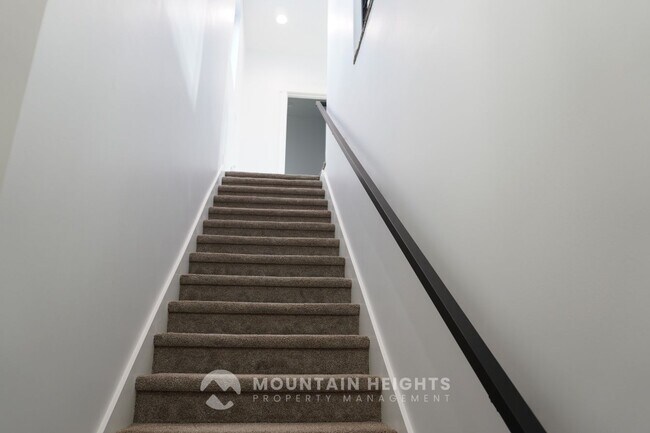 Foto del edificio - 6552 Timber Ranch Dr