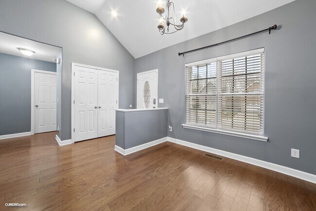 Building Photo - PRIME LOCATION in SANGO and near Rotary Pa...
