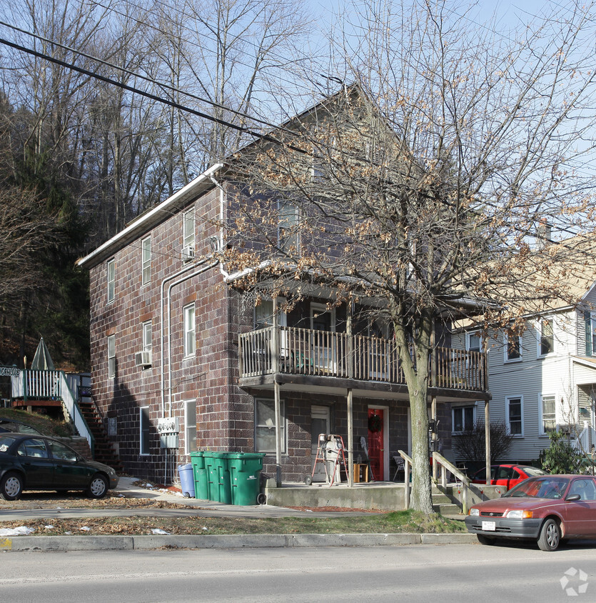 Building Photo - 90 S Main St