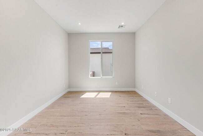 Foto del edificio - 1314 Rockwood Dr