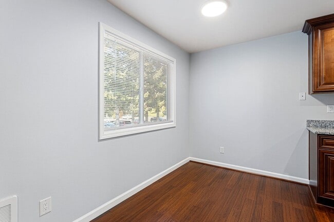 Interior Photo - The Lodge @ 73rd