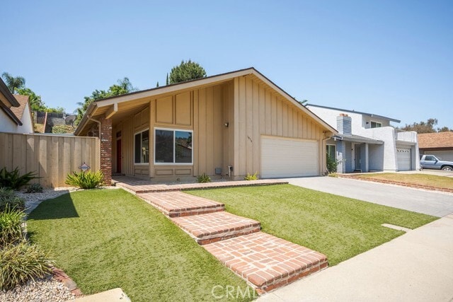 Building Photo - 1816 Greenleaf Dr